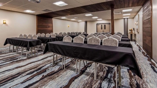 Best Western Premier Ankeny Hotel image 11